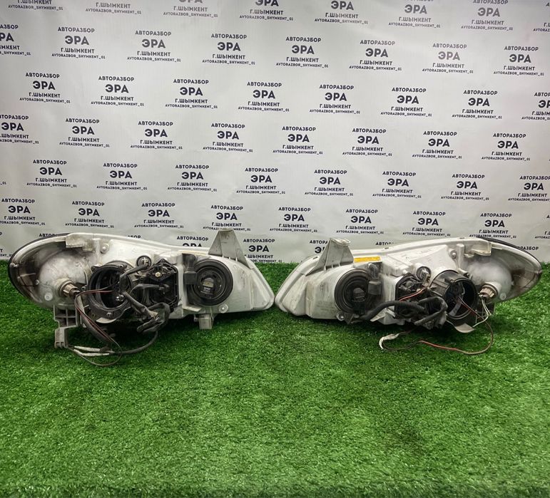 Фары Ниссан Максима А33 ксенонавые