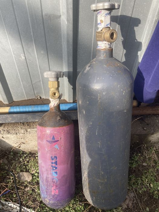 Продам кислородные балоны