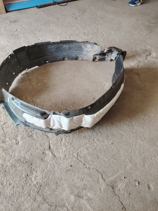 Подкрылки перед. На Lexus lx470