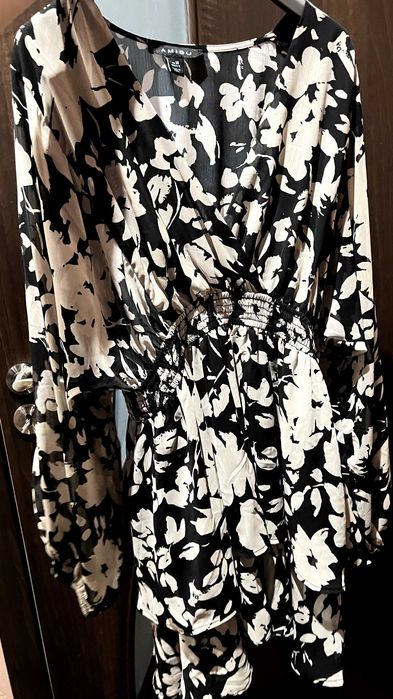 Рокля на New Yorker