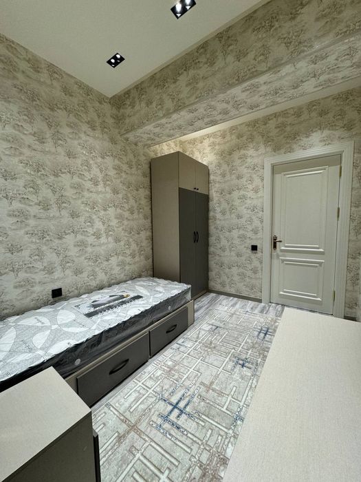 Чиланзар-4. Метро М.Улугбек 3/3/9 96м2