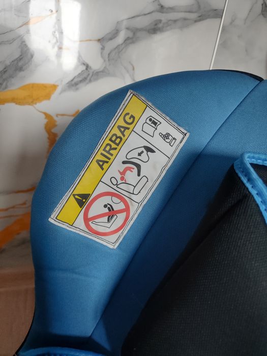 Детское автокресло