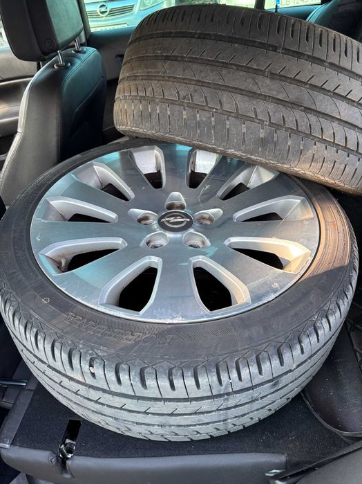 продавам джанти с гуми 19ки за Опел Инсигния