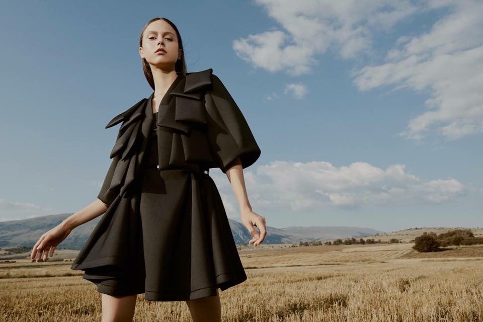 Other theory официална рокля с метален колан Alessa Cliche