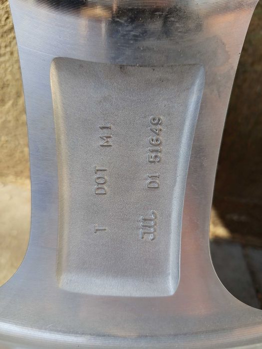 резервна гума патерица за Джип Jeep Гранд Чероки 20 цола, крик