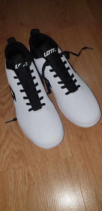 Кросовки футбольные сороконожка