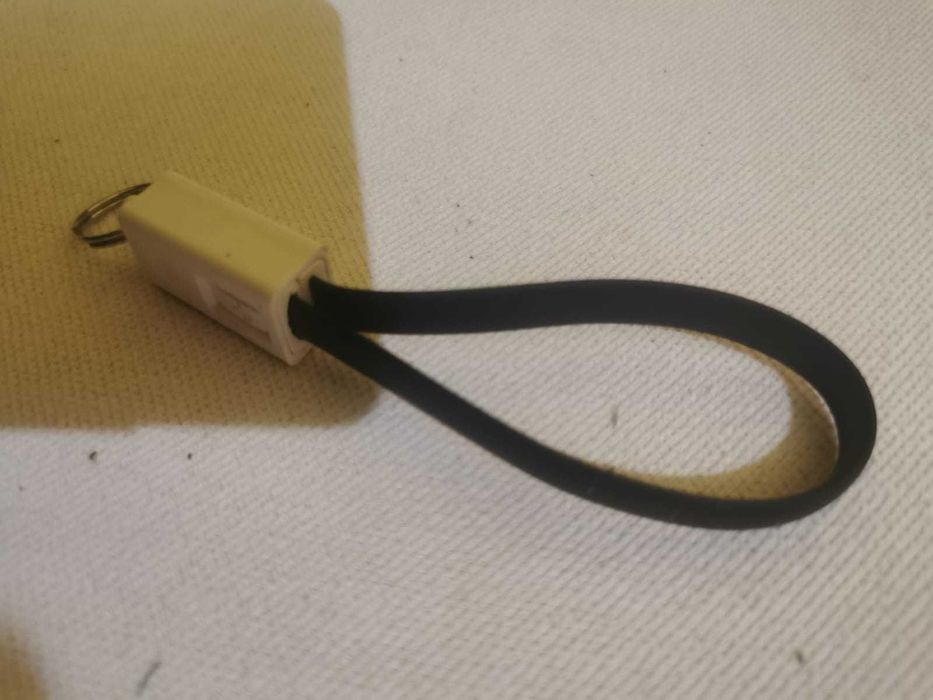 Cablu portabil breloc