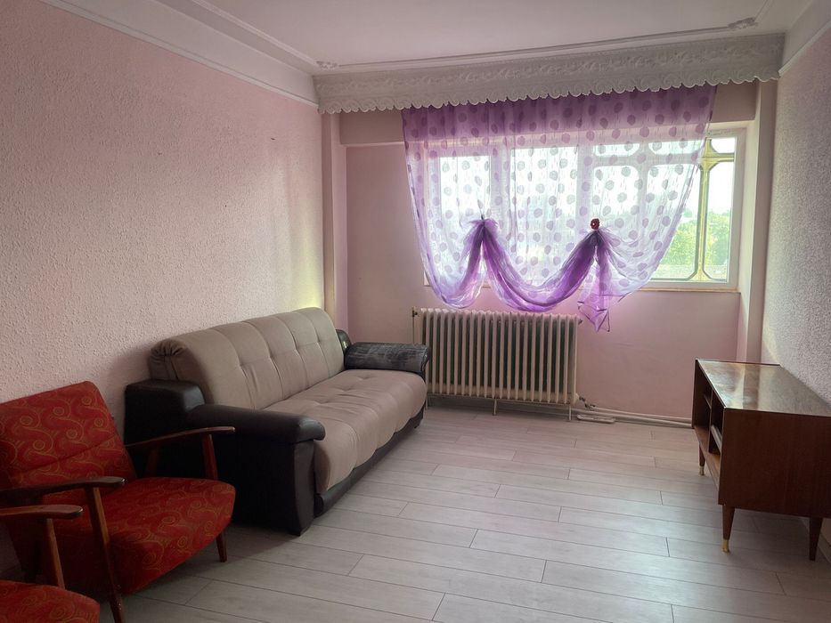 Vând apartament 2 camere in calea nationala