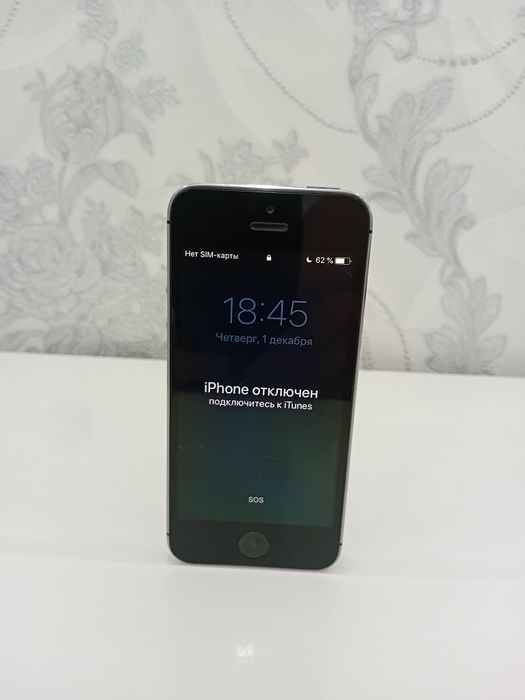 Продам IPhone 5S