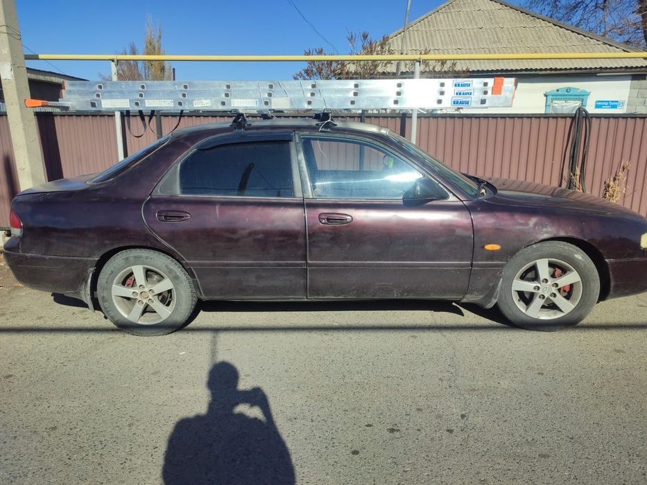 Срочно Продам Мазда кронус 1993 года