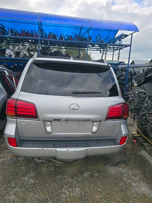 Хавкат (Задняя часть) на Лексус ЛХ570 / Lexus LX570