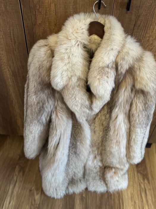 Haina/blanita naturala eleganta vulpe polara