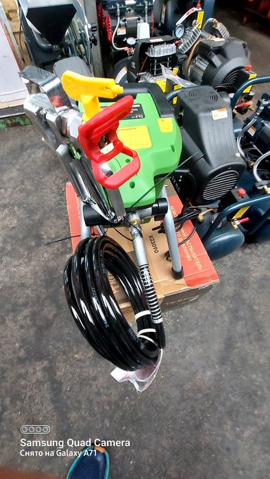 Безвоздушный распылитель. Краскапульт.