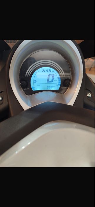 Продам скутер с маленьким пробегом