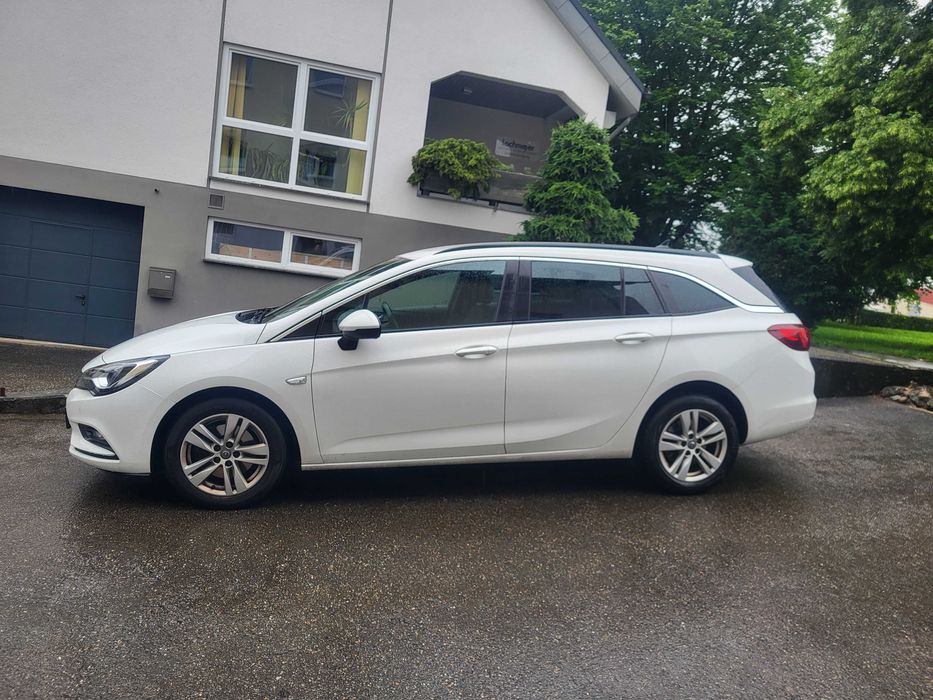 Opel Astra K+ (Dotari speciale) Sport Tourer