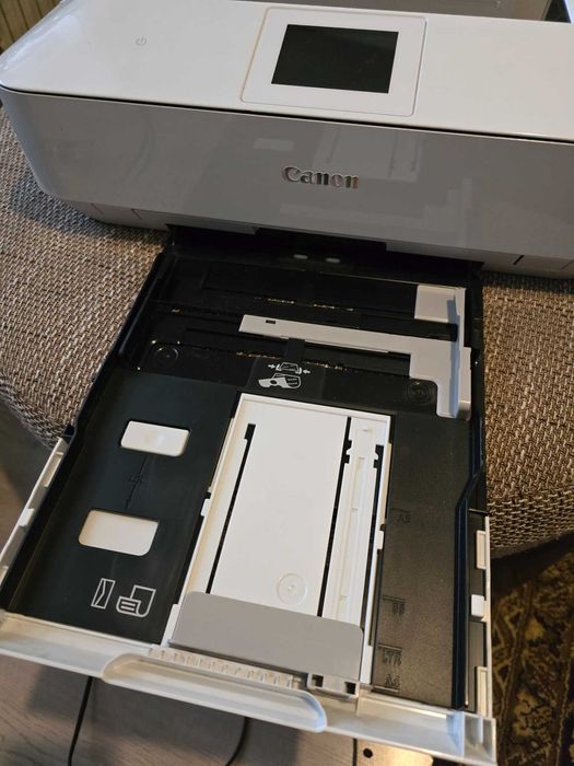 Принтер мастиленоструен Canon PIXMA MG6350 - ЗА ЧАСТИ!!! (работи)