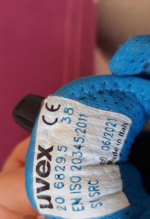 Pantofi UVEX1 G2 S1 SRC ESD marimea 37,5-38 stare impecabila