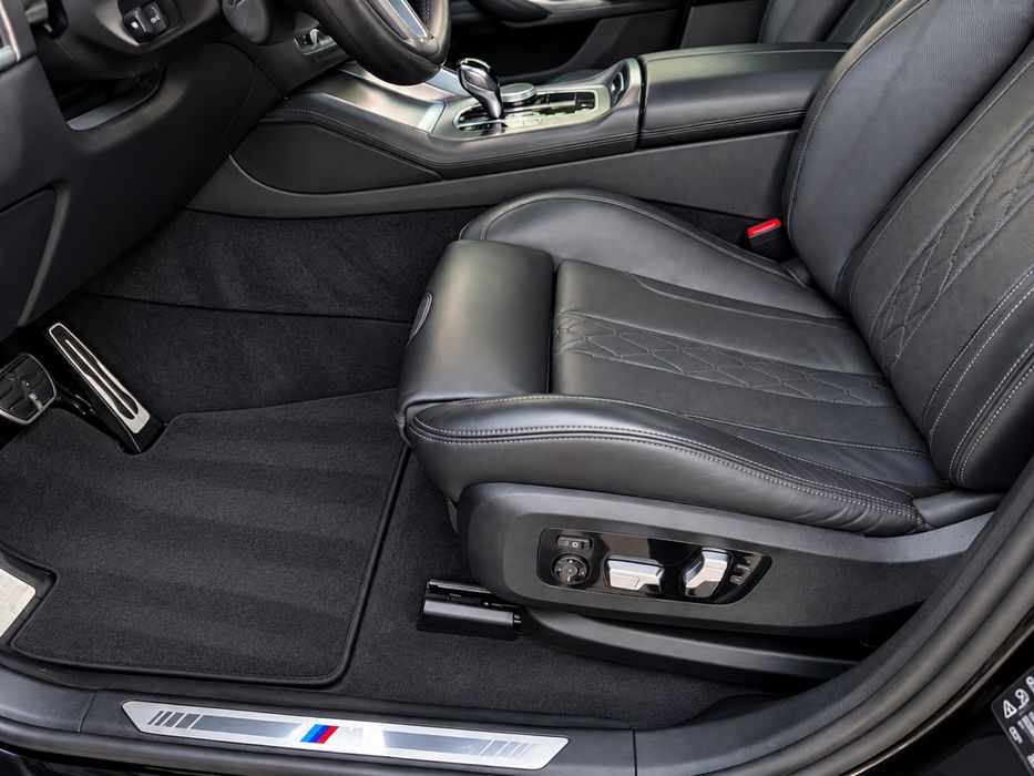 BMW X6 xDrive30d M Sport | Laserlight | Iconic Glow | Jante 22 | TVA Deductibil
