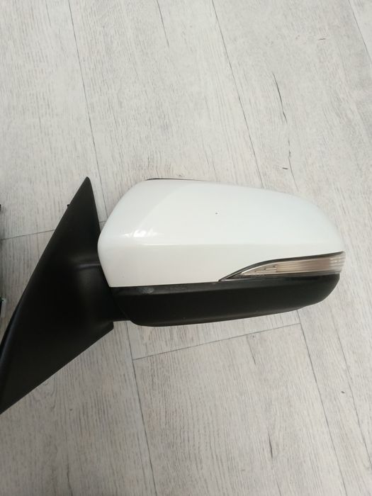 Зеркало лада Веста