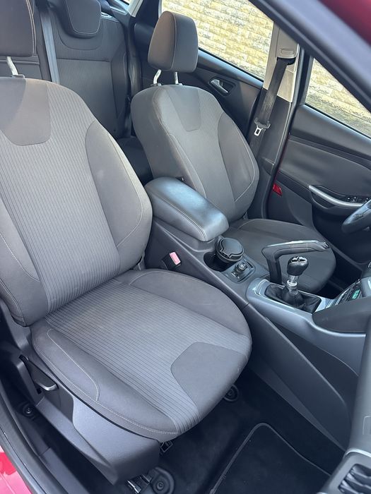 Ford Focus 1.6 TDCi Titanium/Climatronic/Tempomat/Inc Scaune/Start Sto