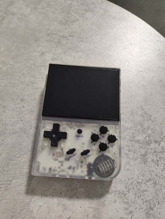 Продам игровую приставку