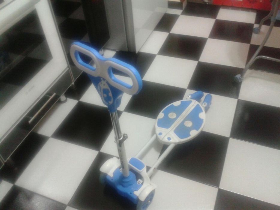 Продам самокат в отличном состоянии