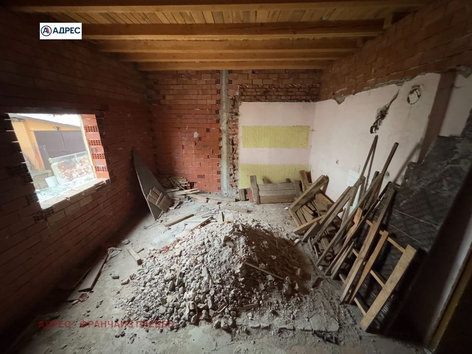 Продава се Къща в Враца, Подбалканска - 214 кв.м за 548 €/кв.м - Снимка #1