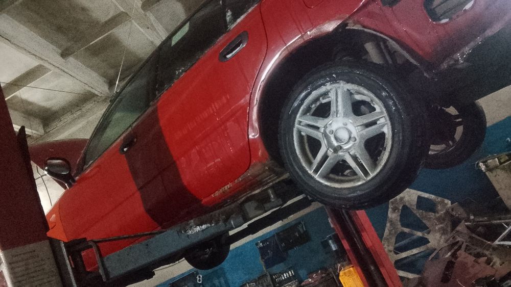 Продам, Мицубиси Каризма