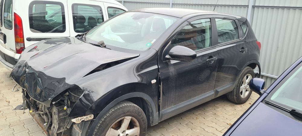 Продавам на части Нисан Кашкай 2.0дци 2008г 4х4