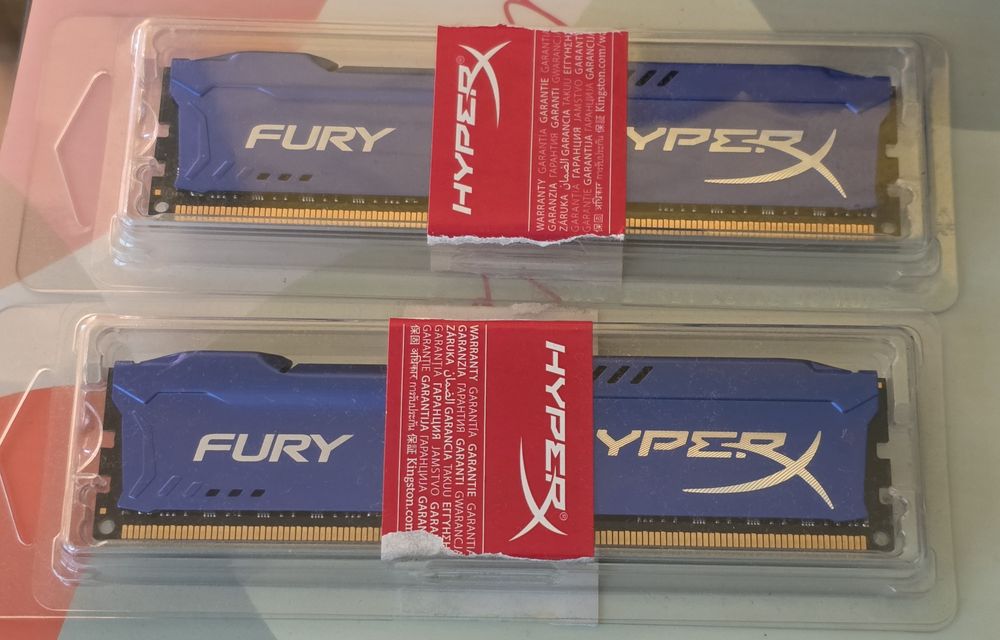 2x8 gb DDR3 1600 Mhz