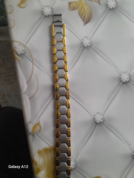 Продам часы и браслет муж