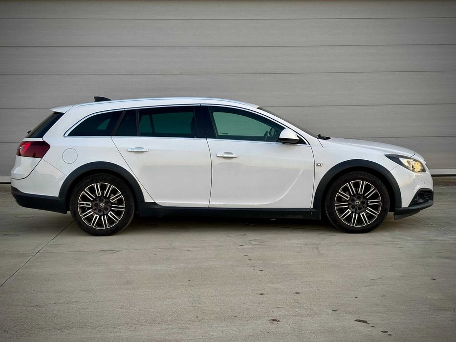 Vand Opel Insignia Country Tourer