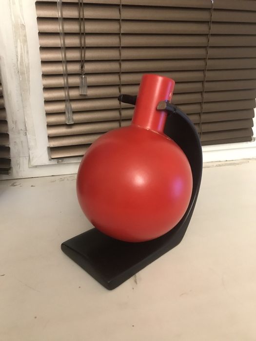 Комплект из трех керамических ваз.