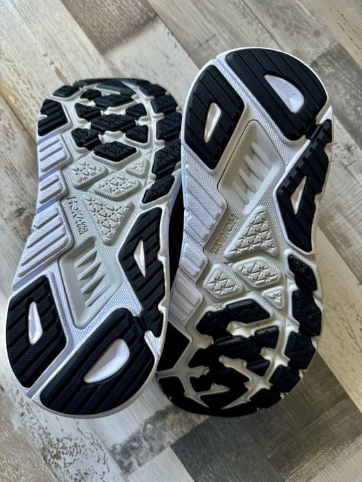 Маратонки за бягане  HOKA one one