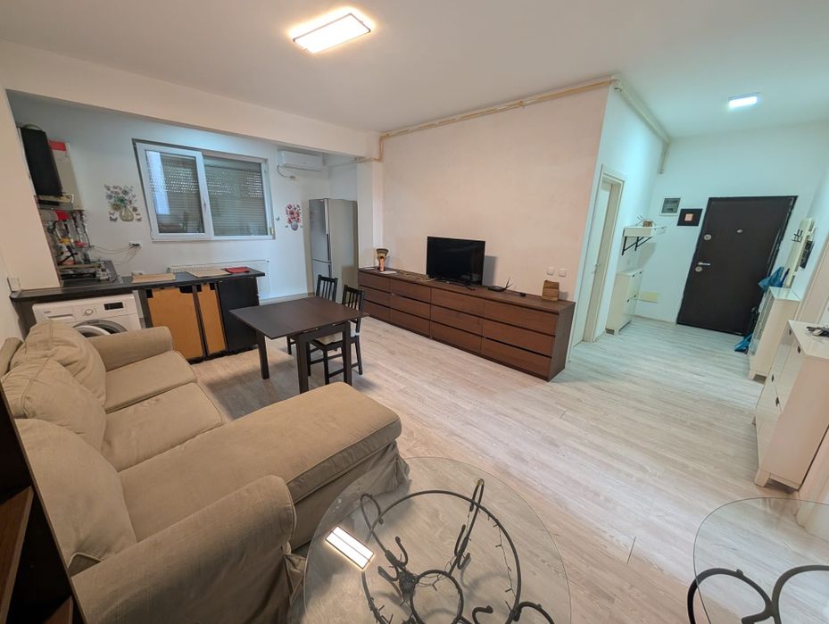Apartament 3 camere Militari Residence etaj 4 minim 1 an de zile - Mai multe
