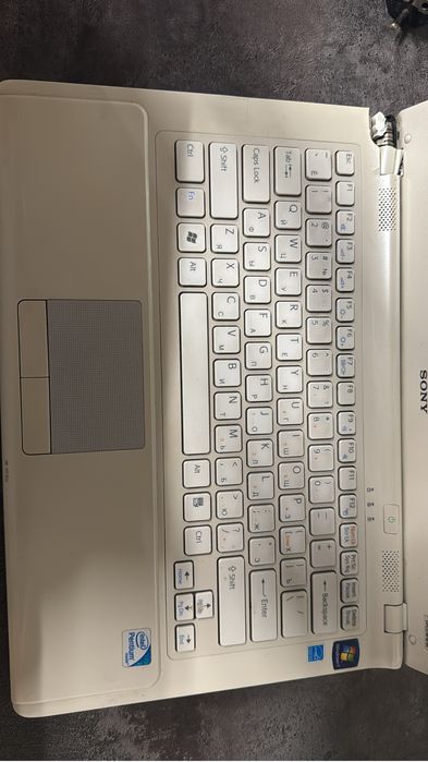 продам ноутбук рабочий