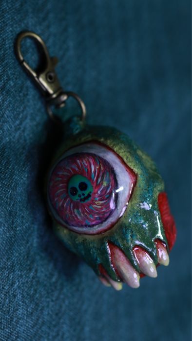 Breloc Handmade Zombie