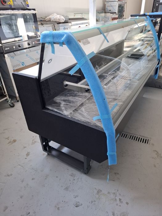 Щандова хладилна витрина ELBA S 1875