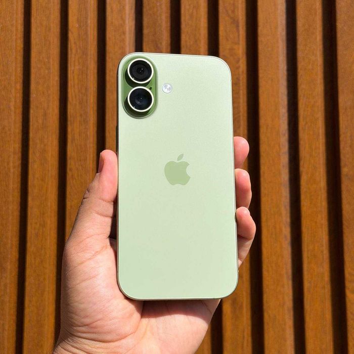 HALOL NASIYA 256 GB iPhone 17 ideal holatda