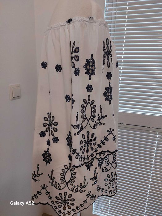 Дамска туника с рязана бродерия