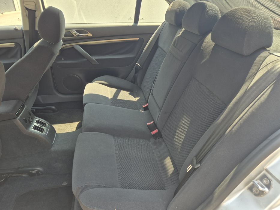 Skoda Superb  1.9 131