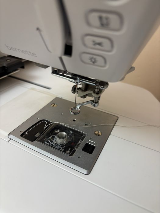 Bernette B70deco швейные машина