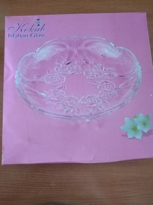 Блюдо из стекла.