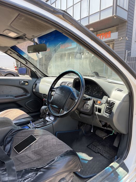 Nissan cefiro 1995г