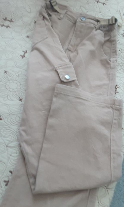 Бежовые карго джинсы штаны