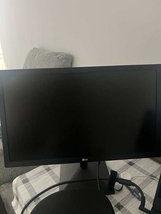 Vând lot 20 de monitoare 22 inch