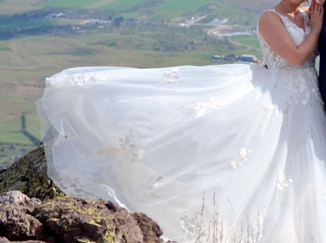 Булчинска / сватбена рокля