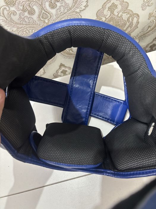 Боксерский шлем Adidas