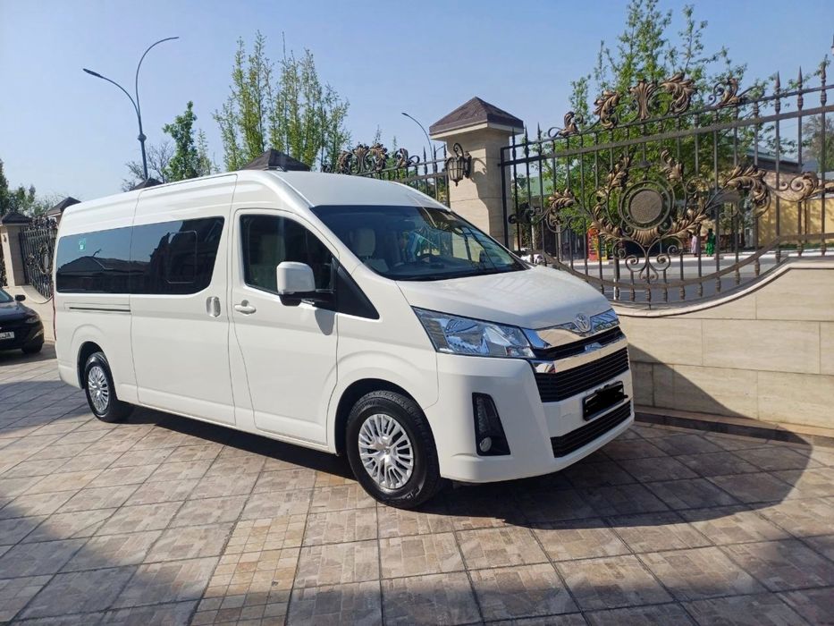 Тойота Хайс Toyota Hiace mikroavtobus