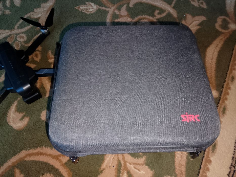 Дрон    SJRC F11